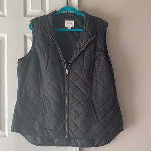 2x Old Navy quilted vest EUC